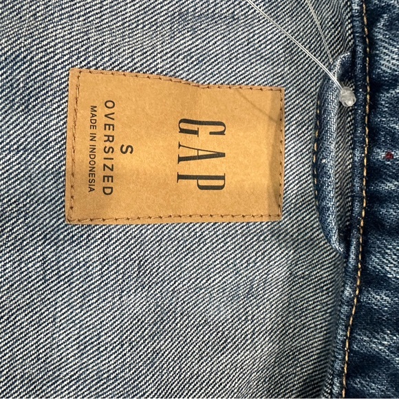 Barrel-Sleeve Icon Denim Jacket - Picture 10 of 13